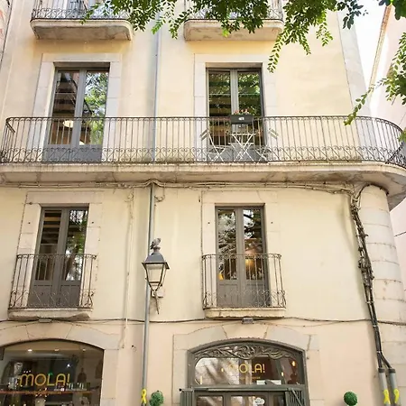 Old Town Duplex With Character * Girona
