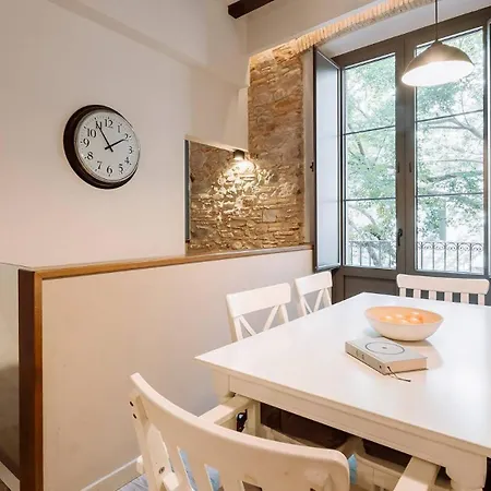 Old Town Duplex With Character 아파트