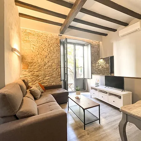 Old Town Duplex With Character * Girona