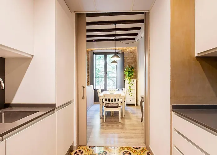 Апартаменты Old Town Duplex With Character