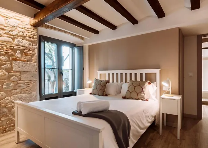 Old Town Duplex With Character Апартаменты *