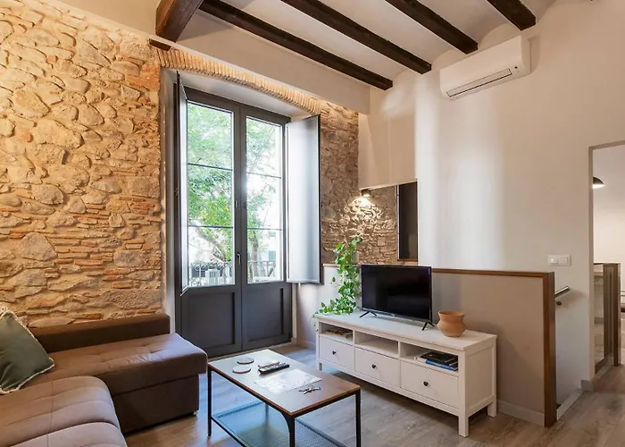 Апартаменты Old Town Duplex With Character *
