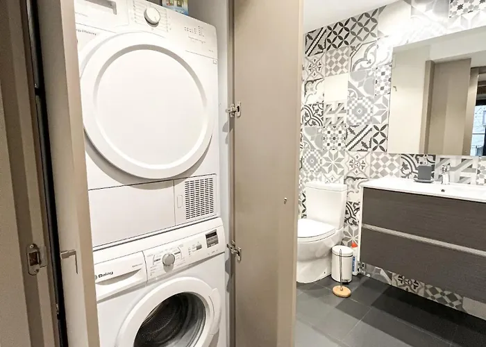 شقة Old Town Duplex With Character *