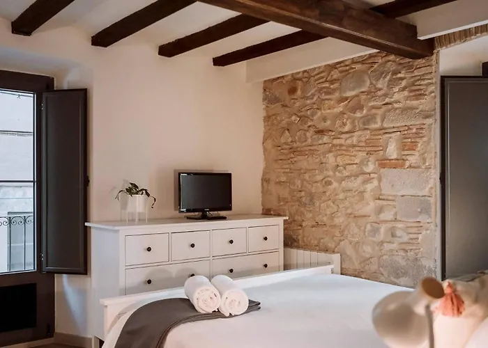 Old Town Duplex With Character شقة